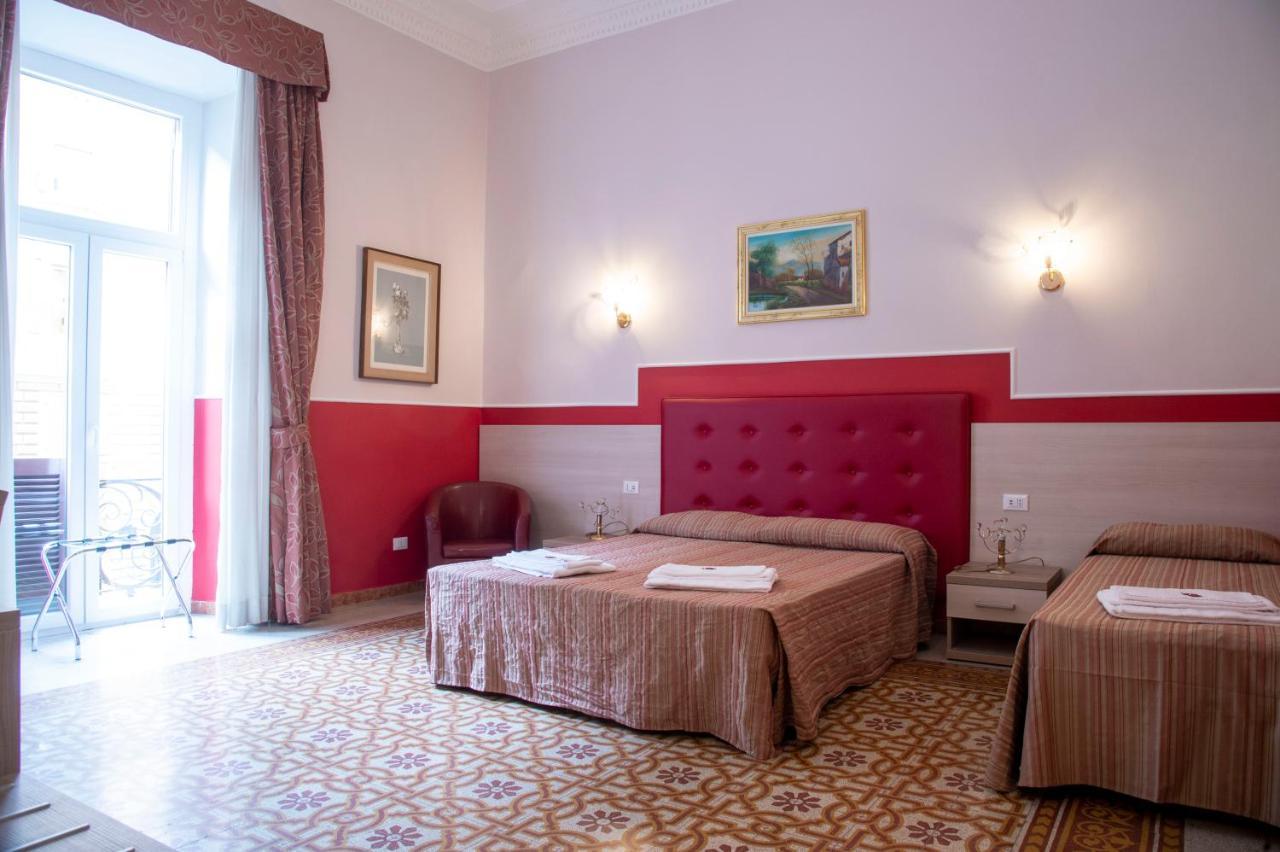 Domus Napoleone Hotel โรม ภายนอก รูปภาพ
