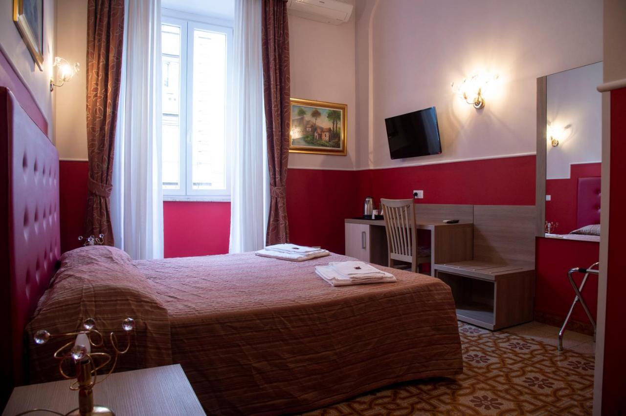 Domus Napoleone Hotel โรม ภายนอก รูปภาพ