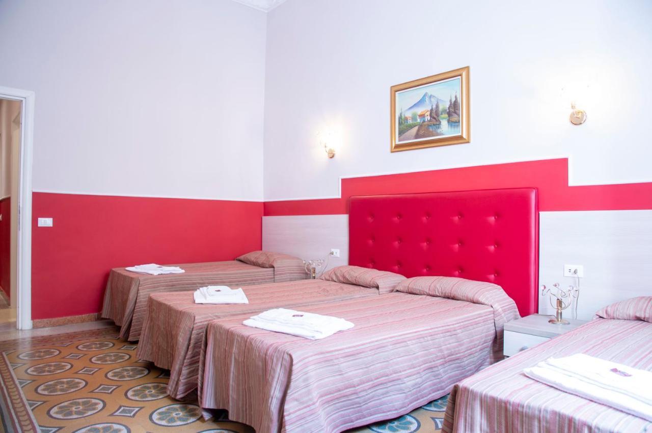 Domus Napoleone Hotel โรม ภายนอก รูปภาพ