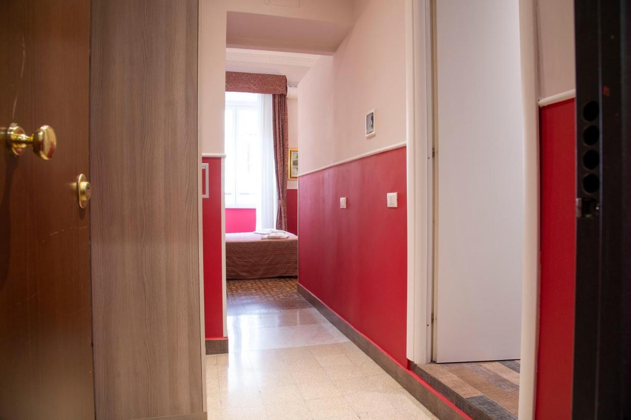Domus Napoleone Hotel โรม ภายนอก รูปภาพ