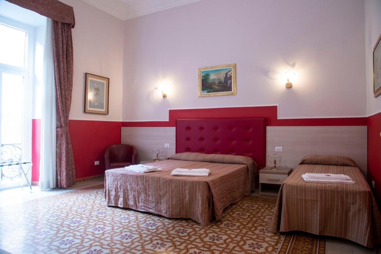 Domus Napoleone Hotel โรม ภายนอก รูปภาพ