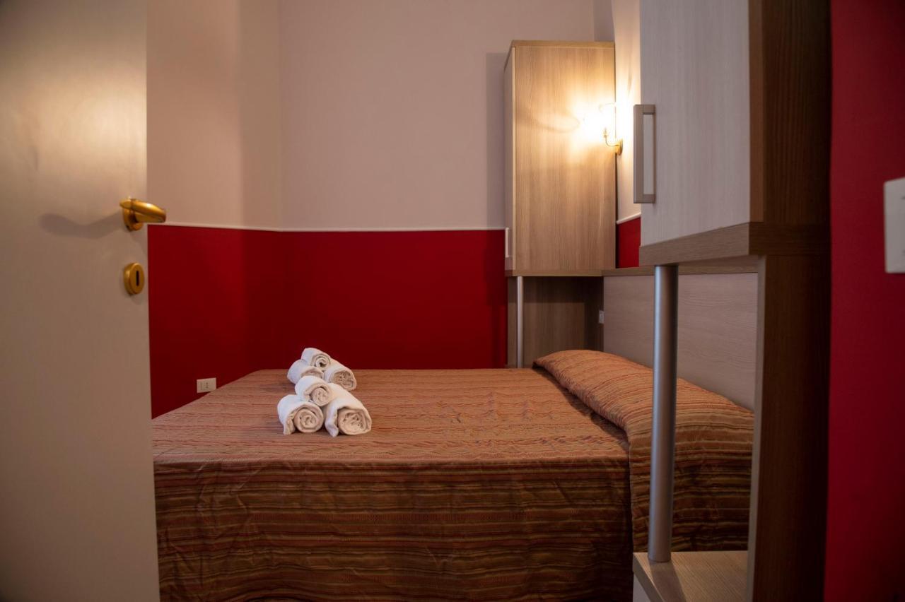 Domus Napoleone Hotel โรม ภายนอก รูปภาพ