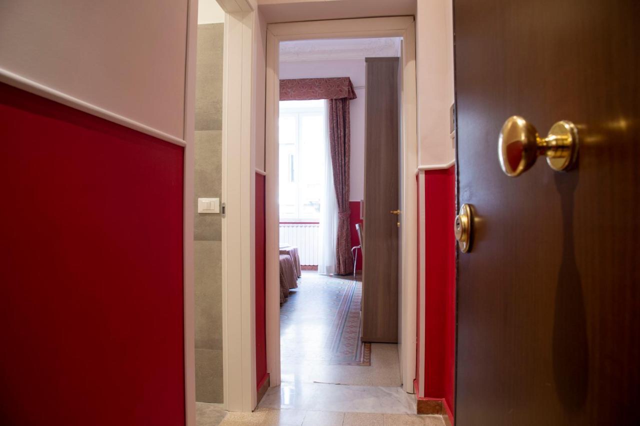 Domus Napoleone Hotel โรม ภายนอก รูปภาพ