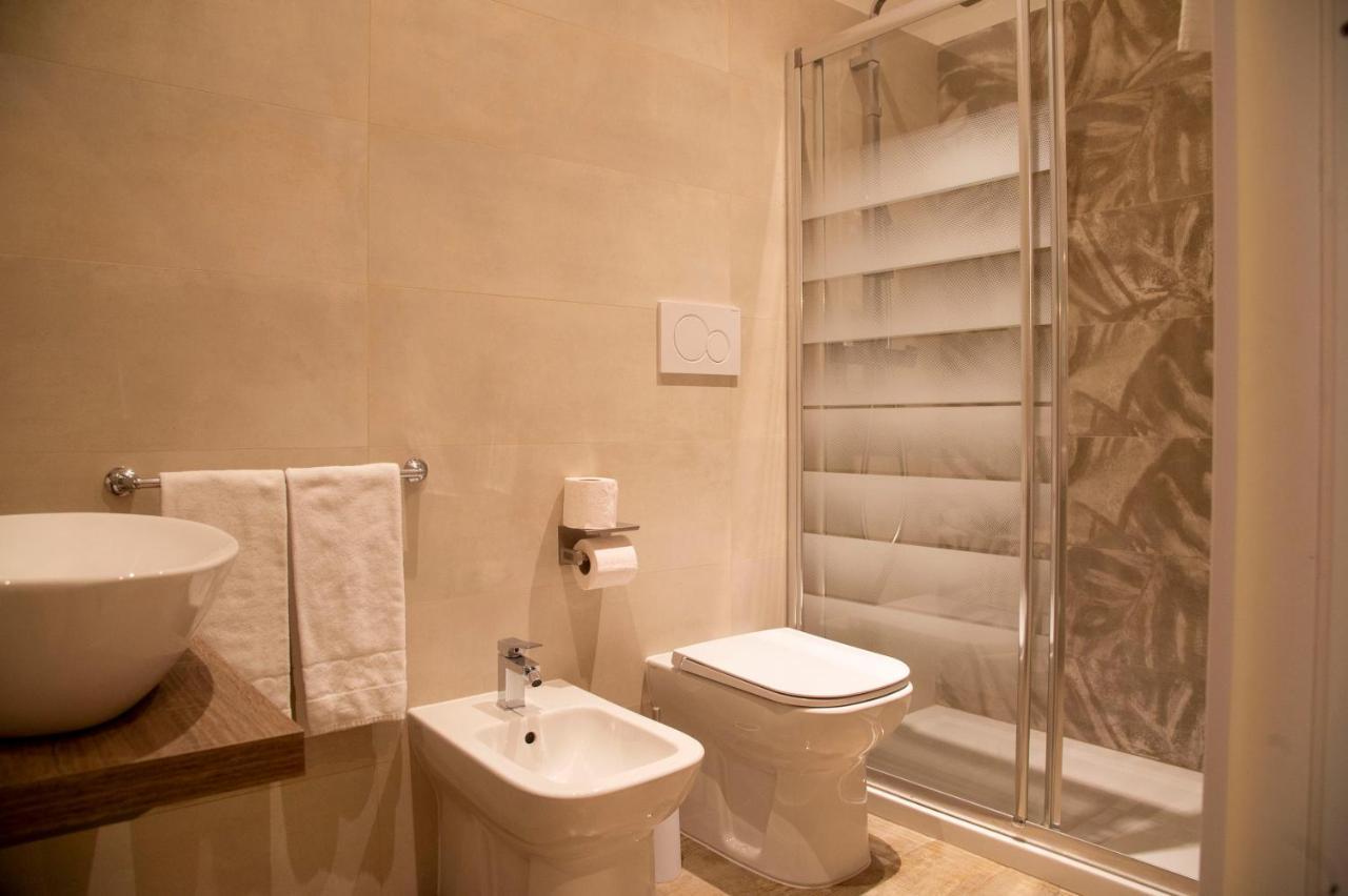 Domus Napoleone Hotel โรม ภายนอก รูปภาพ