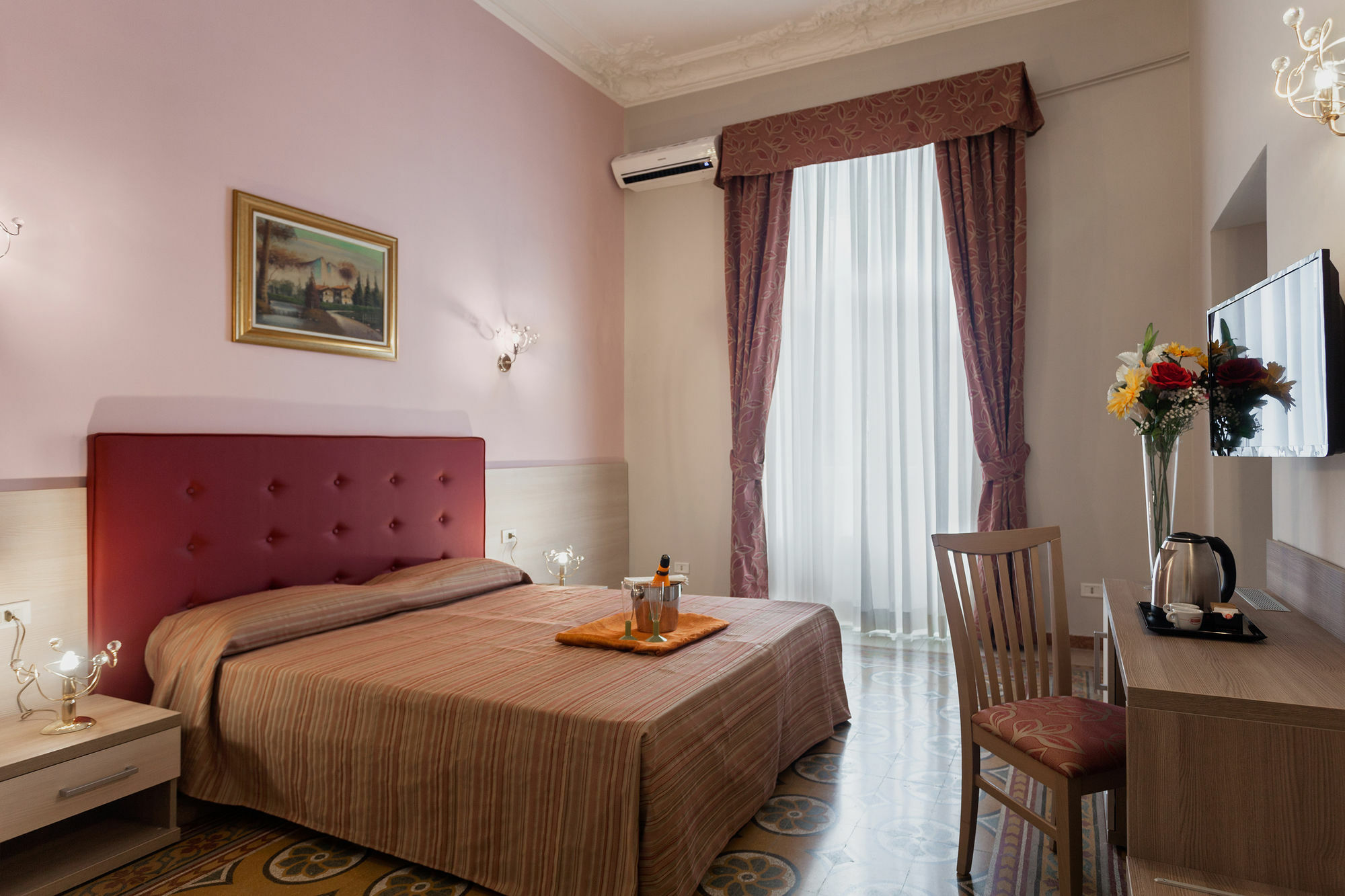 Domus Napoleone Hotel โรม ภายนอก รูปภาพ