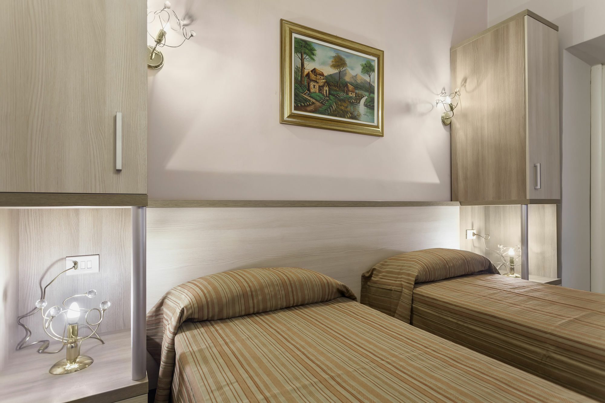 Domus Napoleone Hotel โรม ภายนอก รูปภาพ